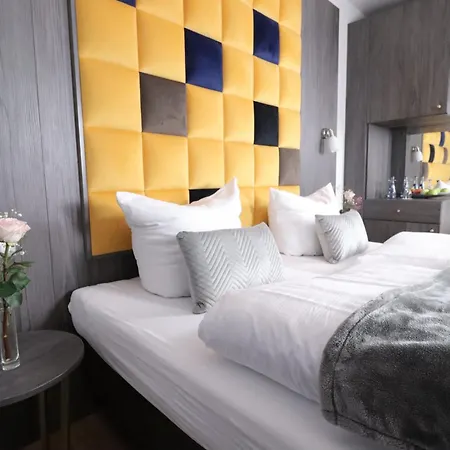 Restaurant Kurparkblick Inkl Pfalzcard 3* باد بيرغزابيرن