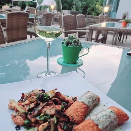 Hotel Kurparkblick 3*