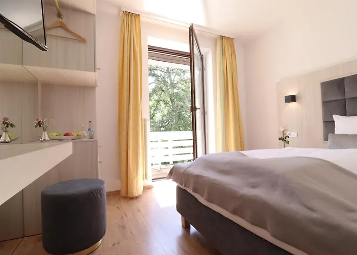 库尔帕克布里克酒店