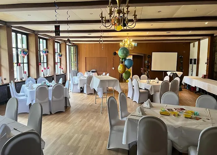 库尔帕克布里克酒店 酒店 3*