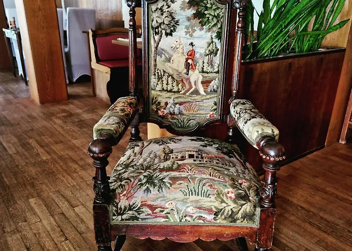 库尔帕克布里克酒店 酒店 3*