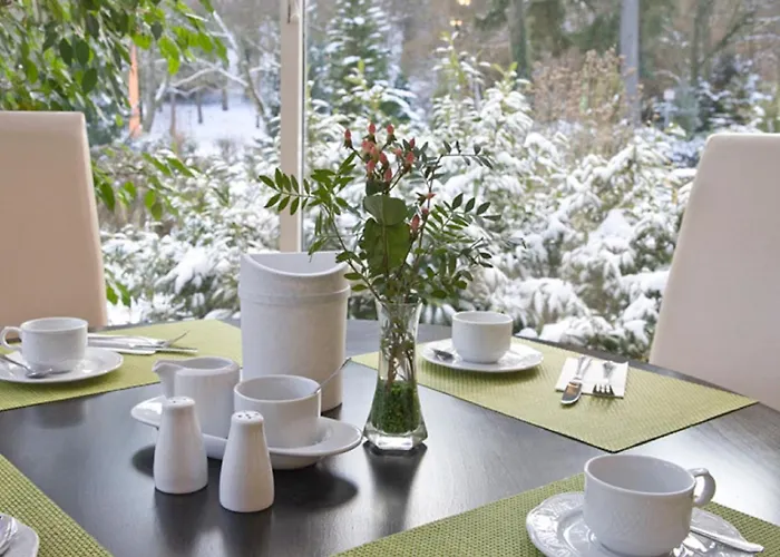 Hotel Kurparkblick 3*