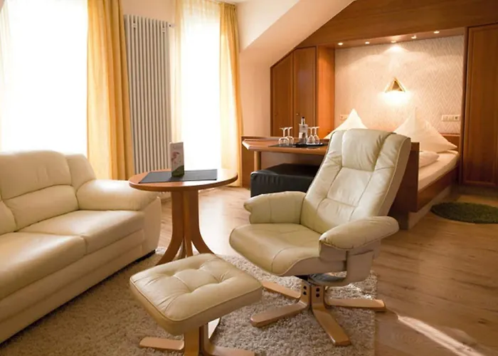 Hotel Kurparkblick 3*